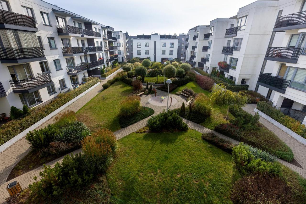 Cozy Apartment Gieysztora Wilanow By Noclegi Renters Warschau Exterior foto