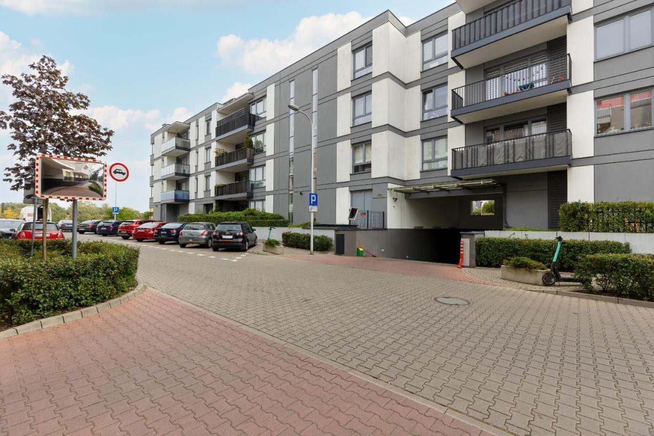 Cozy Apartment Gieysztora Wilanow By Noclegi Renters Warschau Exterior foto