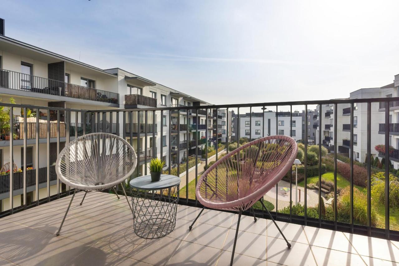 Cozy Apartment Gieysztora Wilanow By Noclegi Renters Warschau Exterior foto