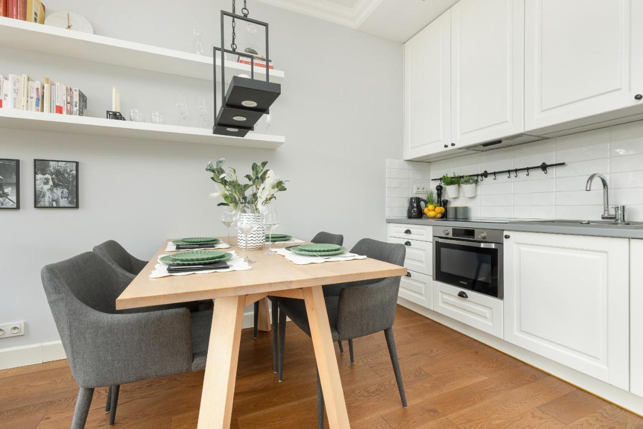 Cozy Apartment Gieysztora Wilanow By Noclegi Renters Warschau Exterior foto